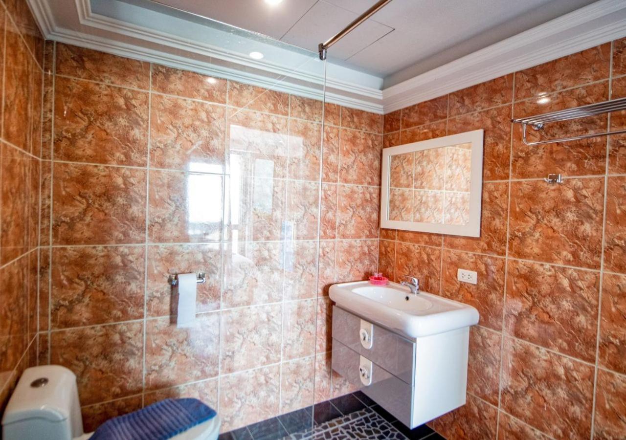 Akvavit Living Otel Jomtien Beach Dış mekan fotoğraf
